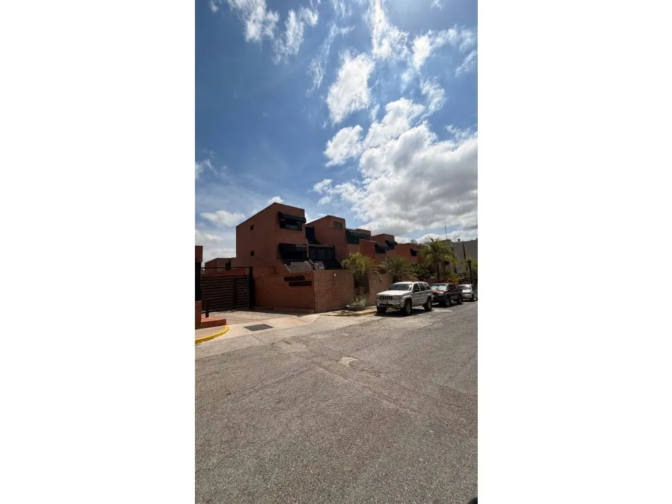 Vendo Townhouse Colinas de Tamanaco