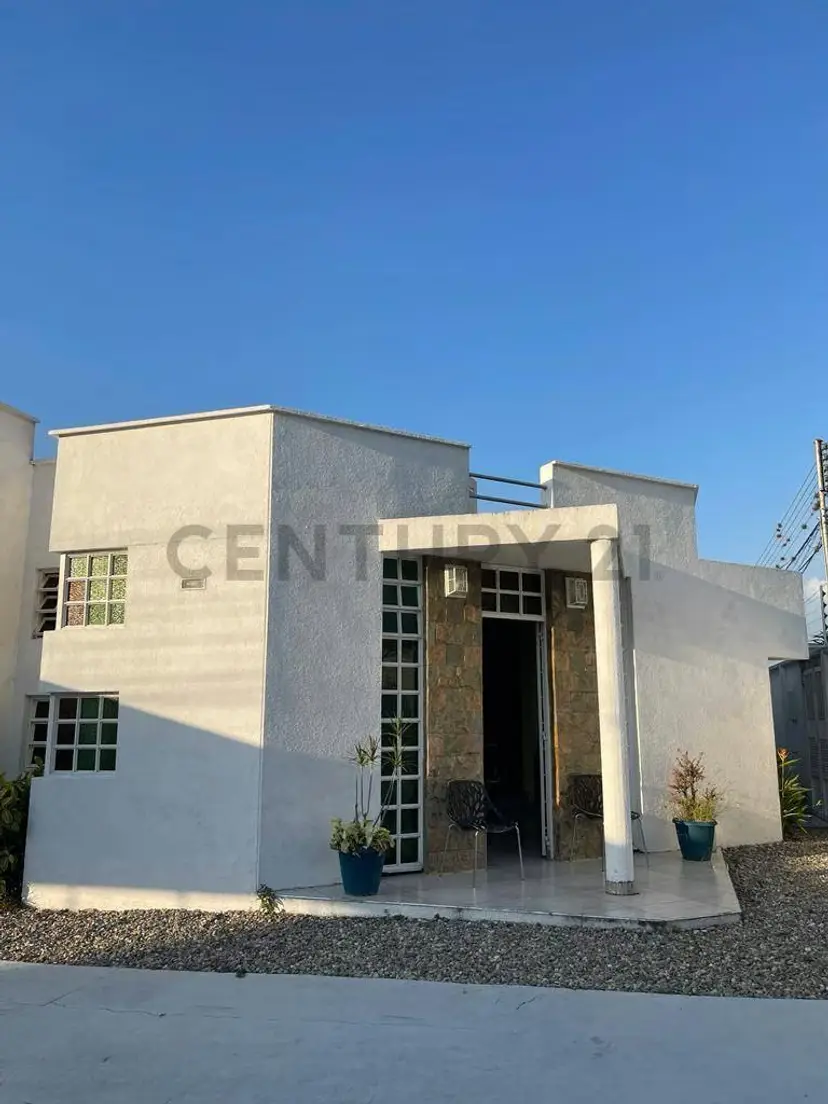 Venta casa lujo amoblada Colon