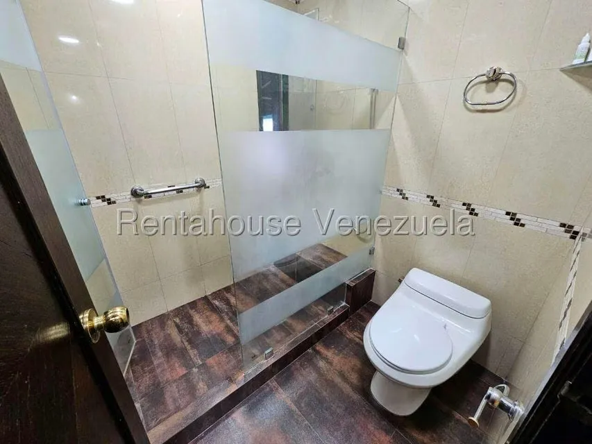 Casa (Multipes Niveles) en Venta en La Tahona, Distrito Metropolitano - 32
