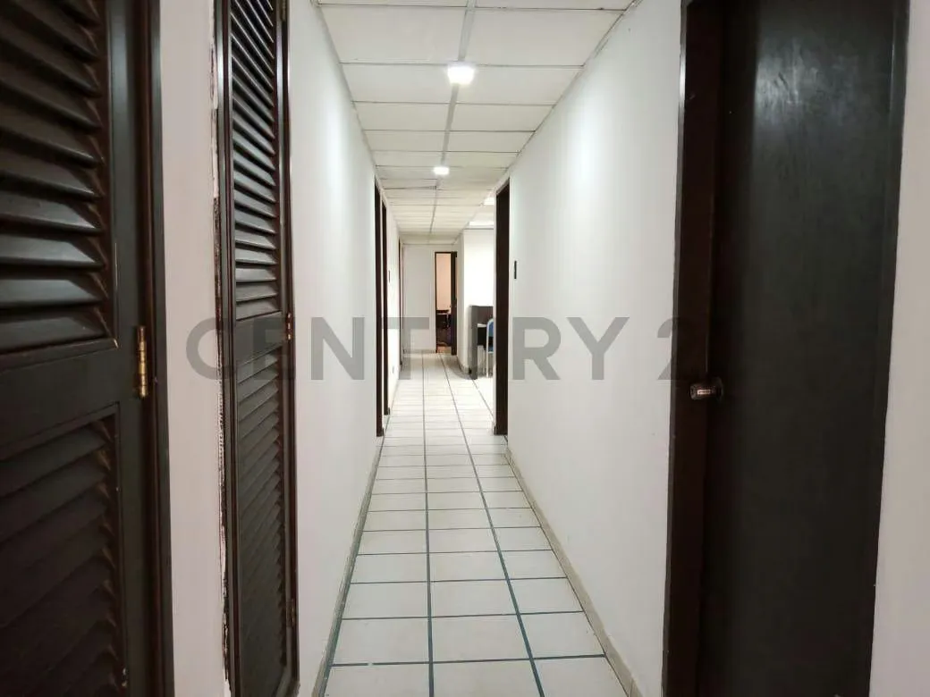 En venta Centro empresarial y galpón Urb Gallo Verde, Sector Sábaneta - 9