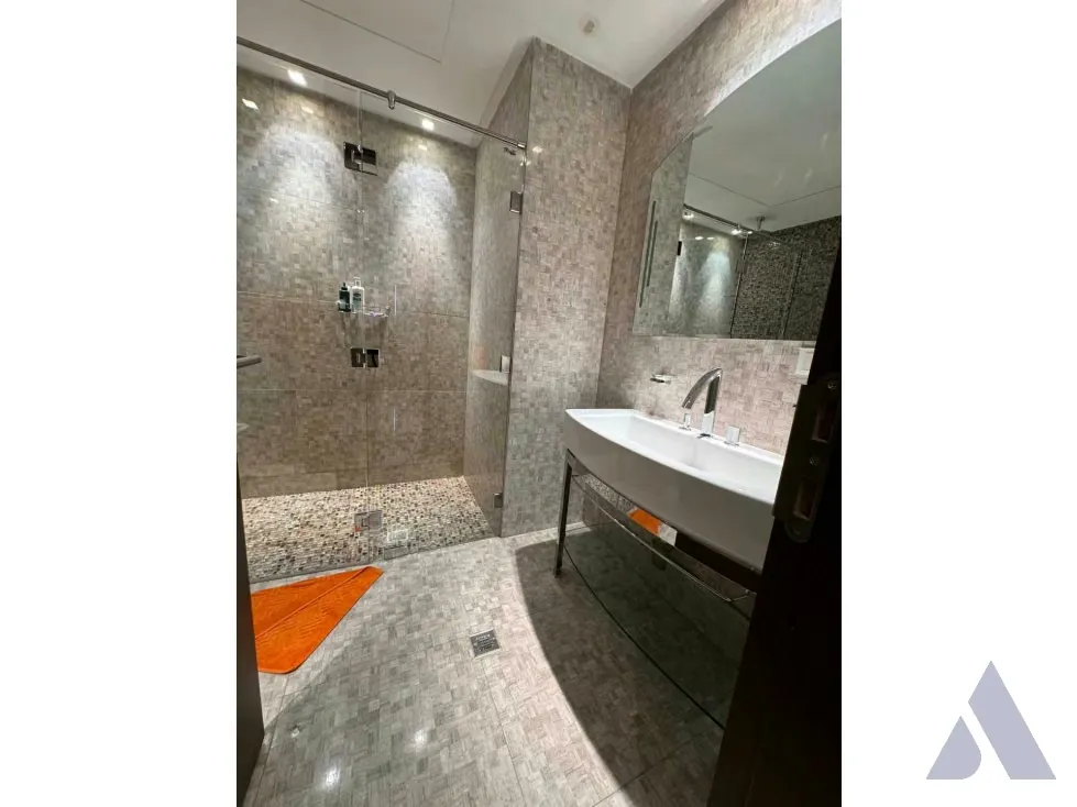 En Venta Planta Baja 485+190m2 Terrazas del Country Club Guataparo - 15