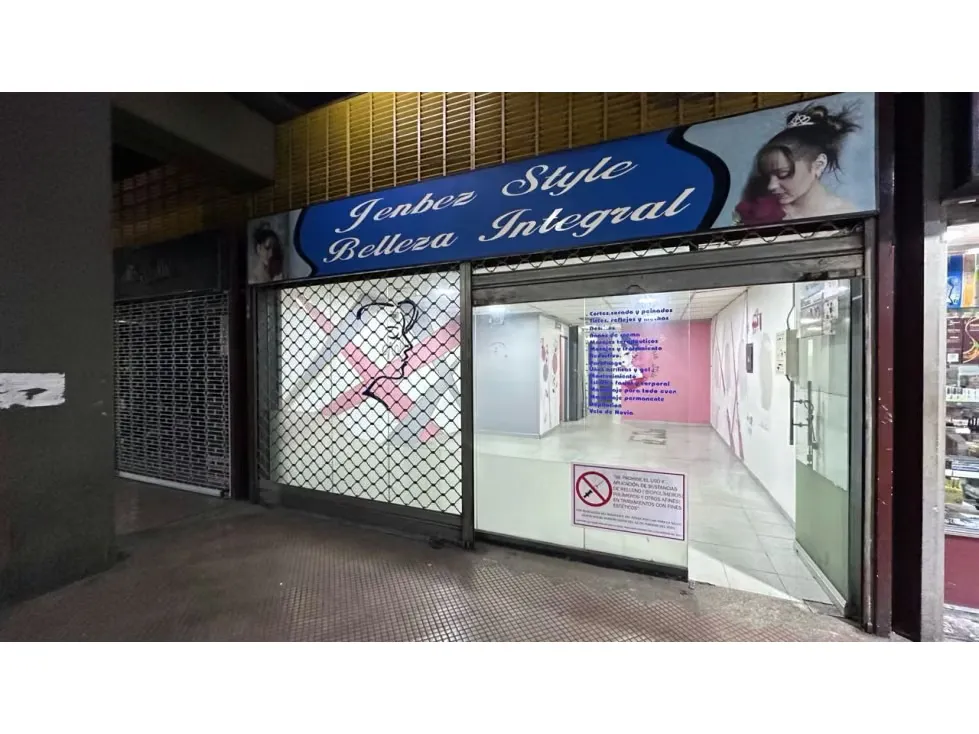 Alquilo local comercial 66m2 C. C. Plaza Páez El Paraiso 7610 - 4