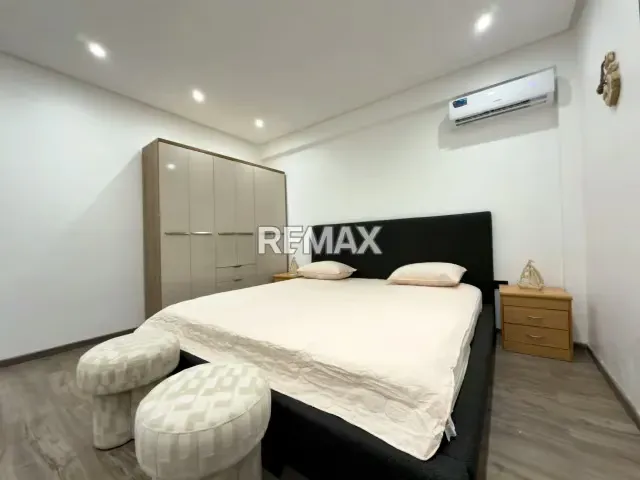 EN VENTA EXCLUSIVA CASA MODERNA Y MINIMALISTA CON PISCINA EN LA URBANIZACIÓN PLAYA EL ÁNGEL - 13