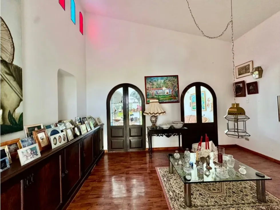 Se vende casa 650m2 4h+s+anexo/8p Cerro Verde - 18