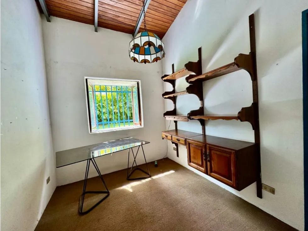 Se vende casa 650m2 4h+s+anexo/8p Cerro Verde - 25