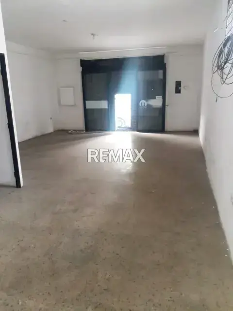 Oportunidad en alquilar en el mejor punto de Barquisimeto para venta de repuestos de carros
