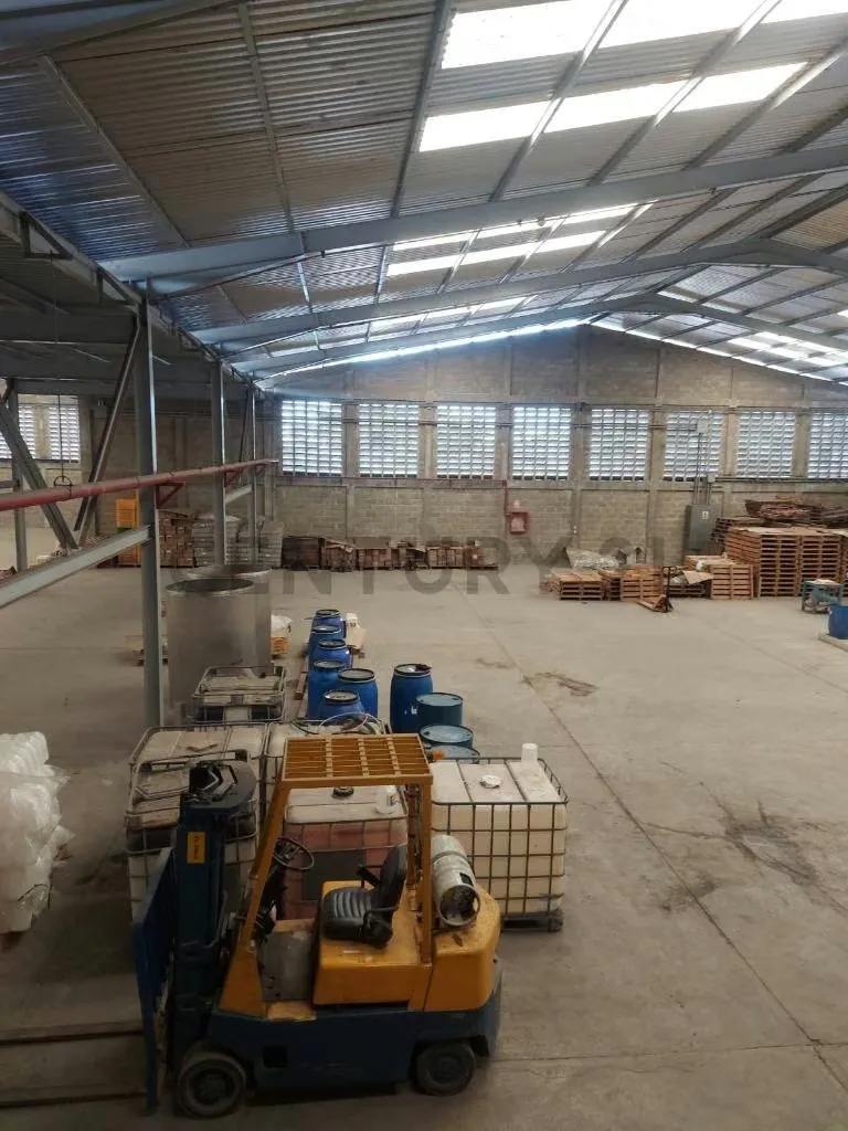 excelente galpón en venta amplio y en optimas condiciones - 2