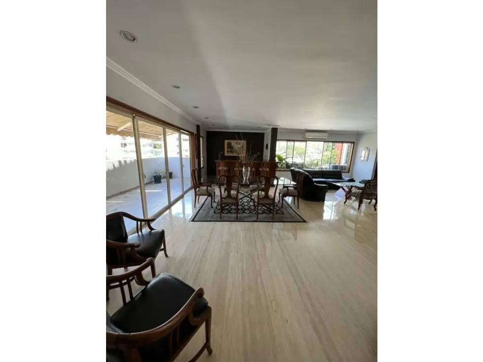 Se vende apartamento 324m2 Santa Eduvigis 6248 - 2