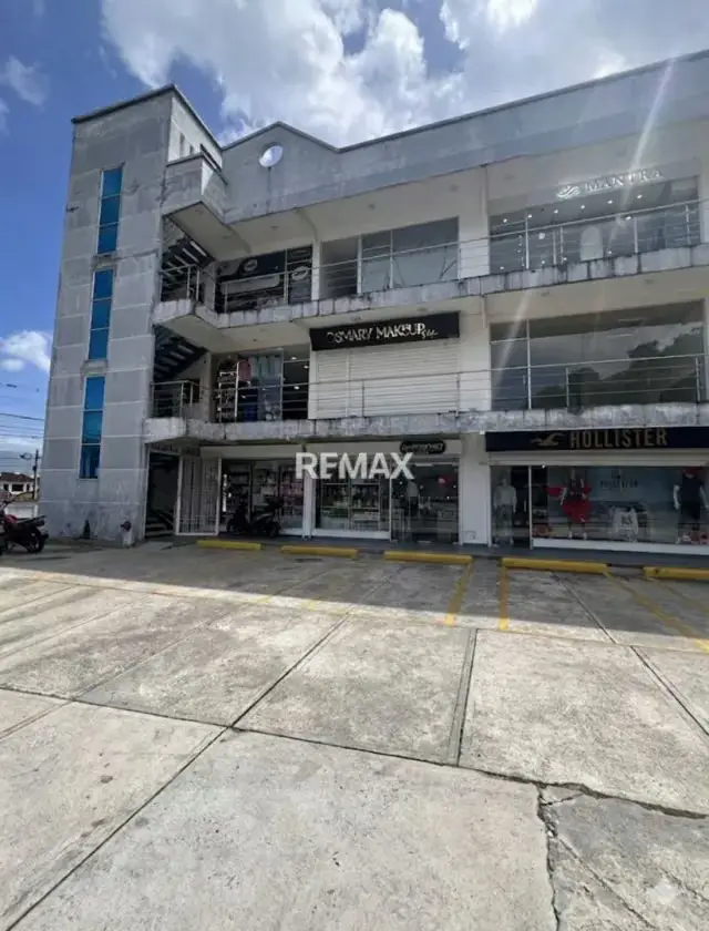 Se Vende Local comercial, piso 1 C.C. DORAL PLAZA