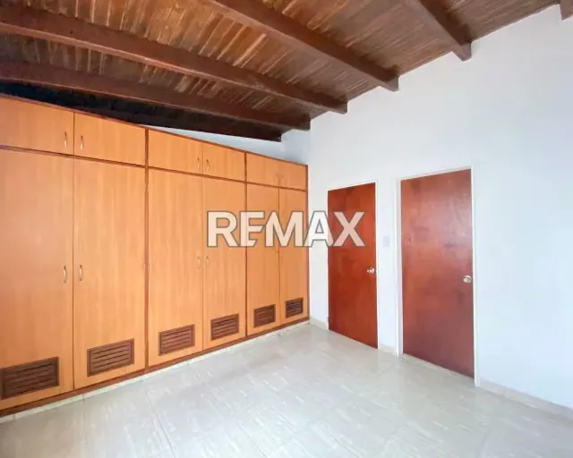 ¿BUSCAS HOGAR EN MARGARITA? SE VENDE CASA EN VALLE HERMOSO: 146M² DE CONSTRUCCIÓN, PISCINA Y VIGILANCIA. ZONA RESIDENCIAL CONSOLIDADA CON CERCANÍA AL MAR Y SERVICIOS. ¡TU INVERSIÓN SEGURA HOY! - 18