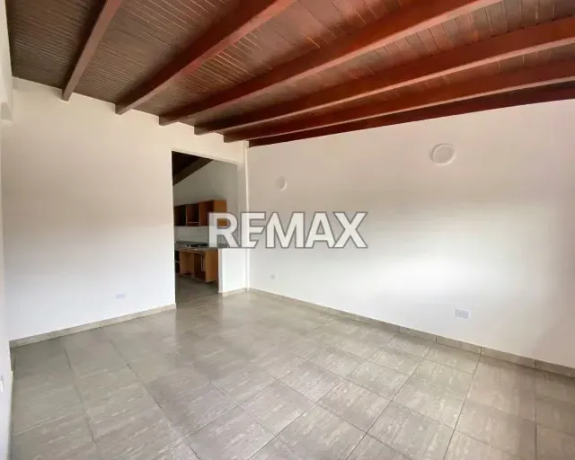 ¿BUSCAS HOGAR EN MARGARITA? SE VENDE CASA EN VALLE HERMOSO: 146M² DE CONSTRUCCIÓN, PISCINA Y VIGILANCIA. ZONA RESIDENCIAL CONSOLIDADA CON CERCANÍA AL MAR Y SERVICIOS. ¡TU INVERSIÓN SEGURA HOY! - 4