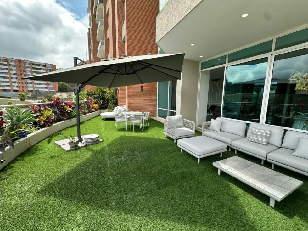 Se vende PB 480m2 3H+S/3.5B+S/6P Mirador de los Campitos