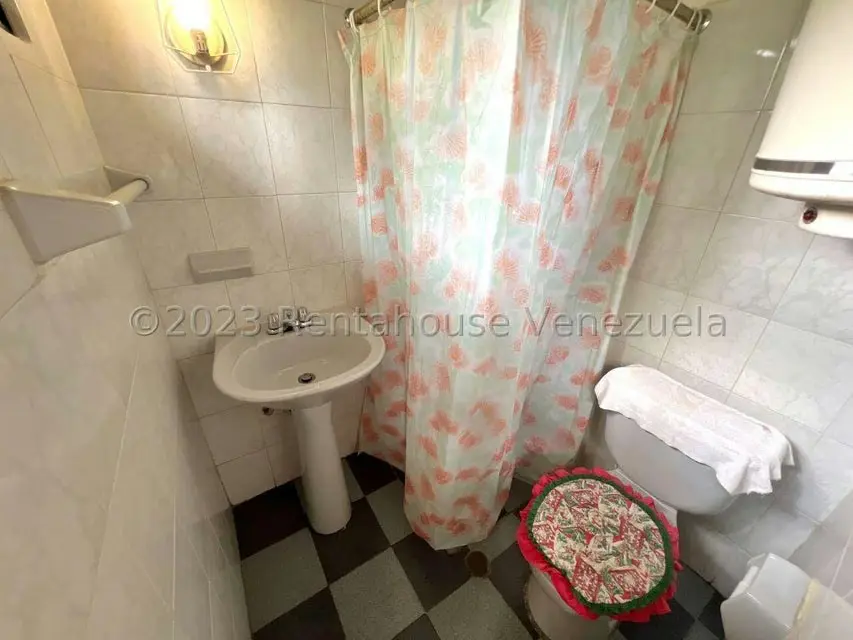Edificio en Venta en El Junquito, Distrito Metropolitano - 36