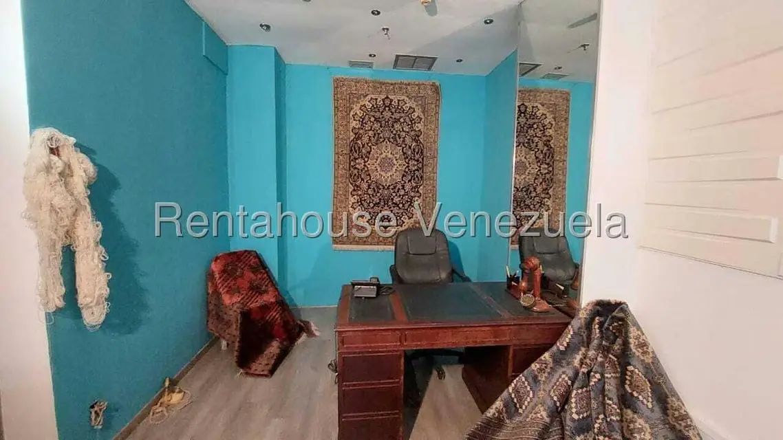 Local Comercial en Venta en Lomas de La Lagunita, Distrito Metropolitano - 4
