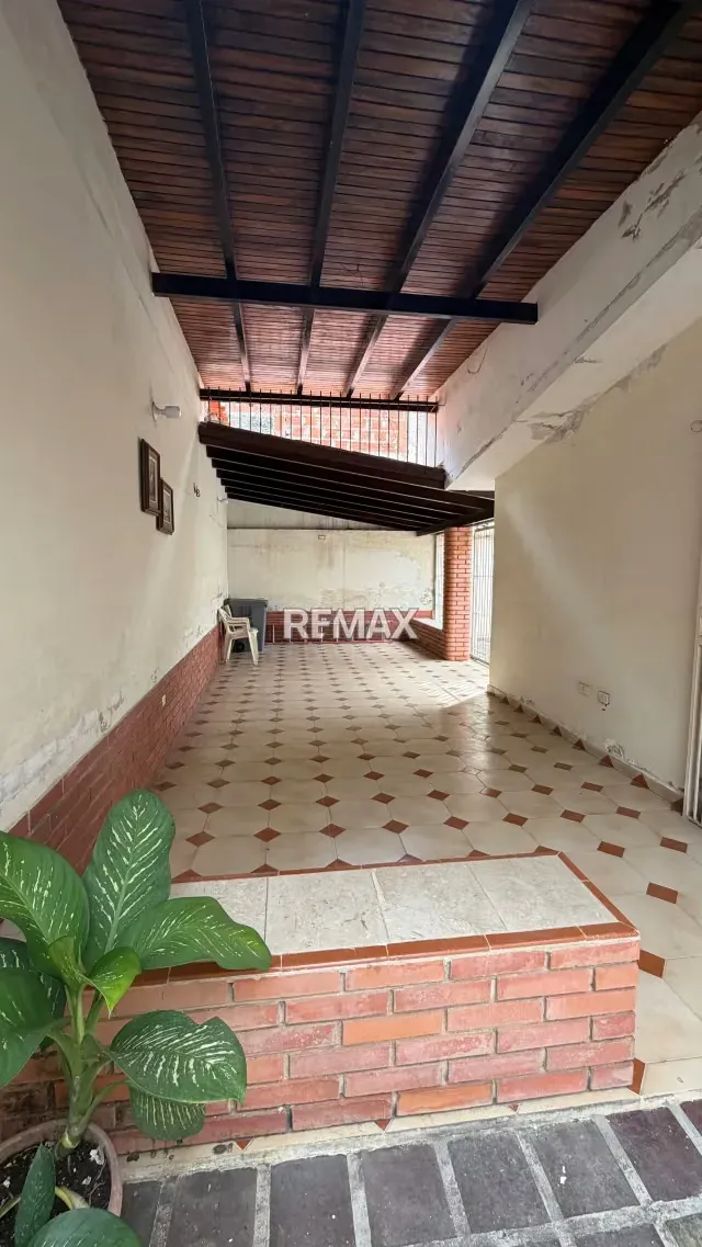 Casa a Remodelar Urb Prebo II Calle Cerrada con Vigilancia - 10