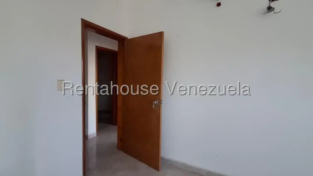 Apartamento (1 Nivel) en Venta en Porlamar, Nueva Esparta - 4