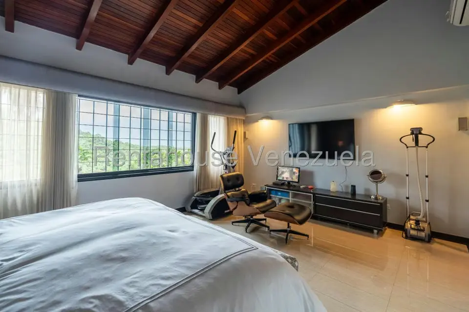 Casa (Multipes Niveles) en Venta en La Lagunita Country Club, Distrito Metropolitano - 22