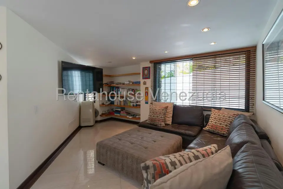 Casa (Multipes Niveles) en Venta en La Lagunita Country Club, Distrito Metropolitano - 27