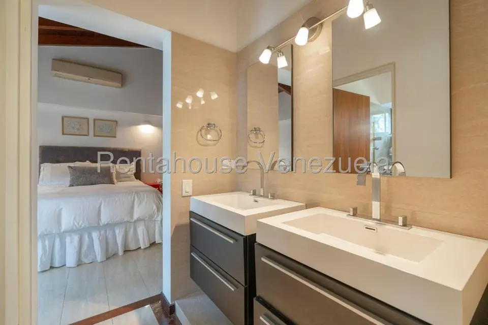 Casa (Multipes Niveles) en Venta en La Lagunita Country Club, Distrito Metropolitano - 36