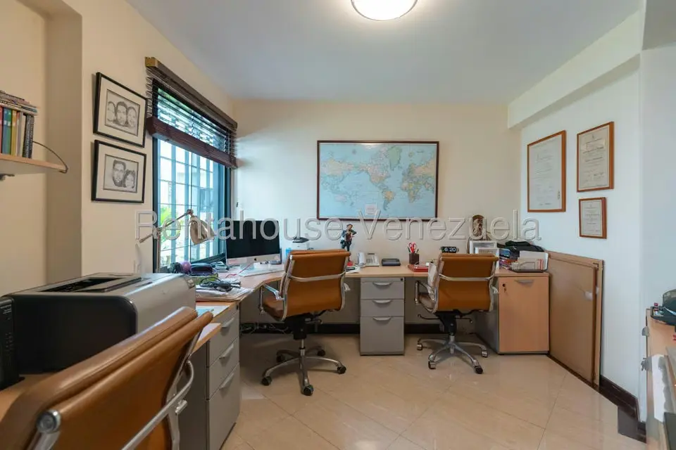 Casa (Multipes Niveles) en Venta en La Lagunita Country Club, Distrito Metropolitano - 43