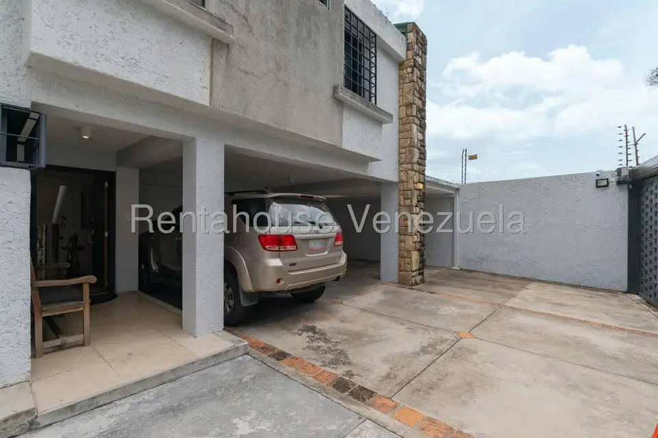 Casa (Multipes Niveles) en Venta en La Lagunita Country Club, Distrito Metropolitano - 45