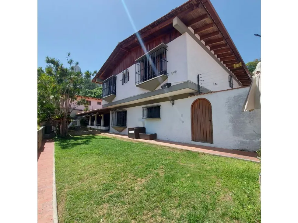 Venta de casa en Alto Prado - 440m² - 4h+s/5b/2pe