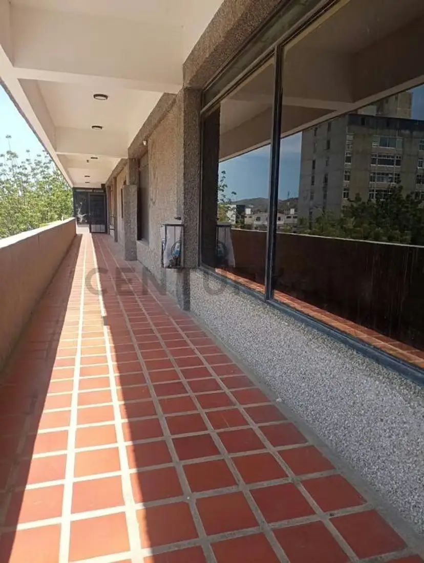 Oficina en Centro Comercial Jorge Coll