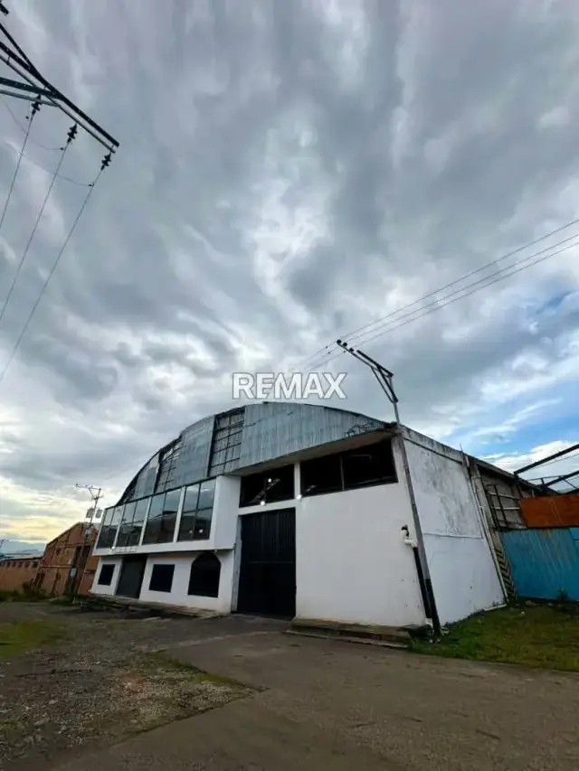 Galpón Industrial ubicado en la zona industrial aguas calientes, ureña, estado táchira