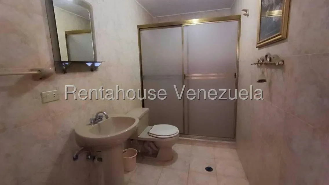 Casa (Duplex) en Venta en Zona Este, Lara - 12