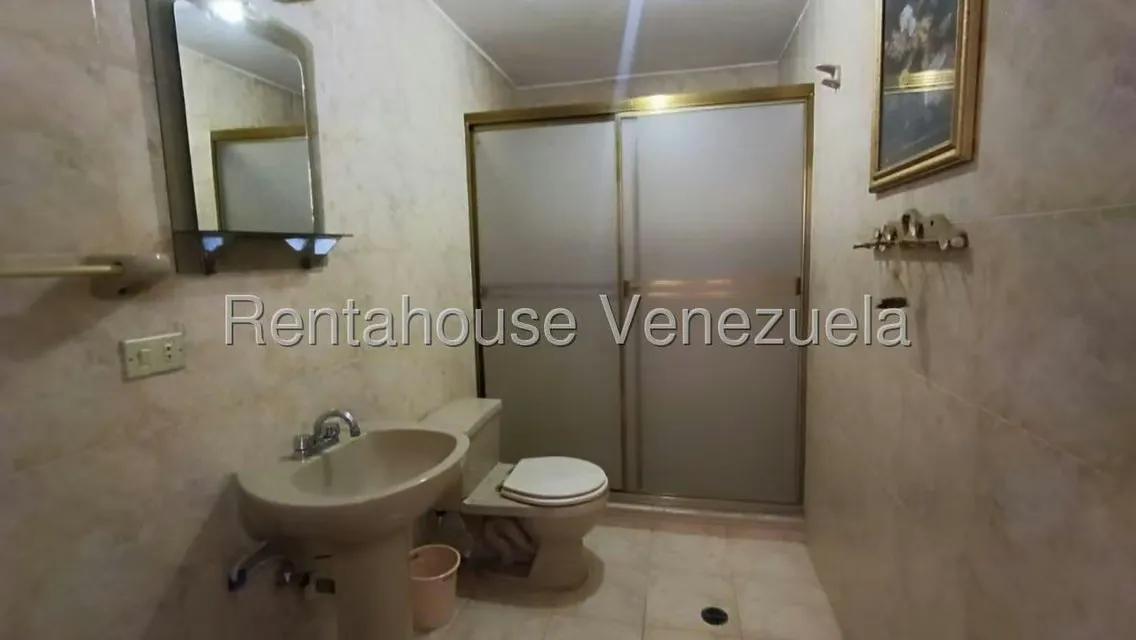 Casa (Duplex) en Venta en Zona Este, Lara - 24