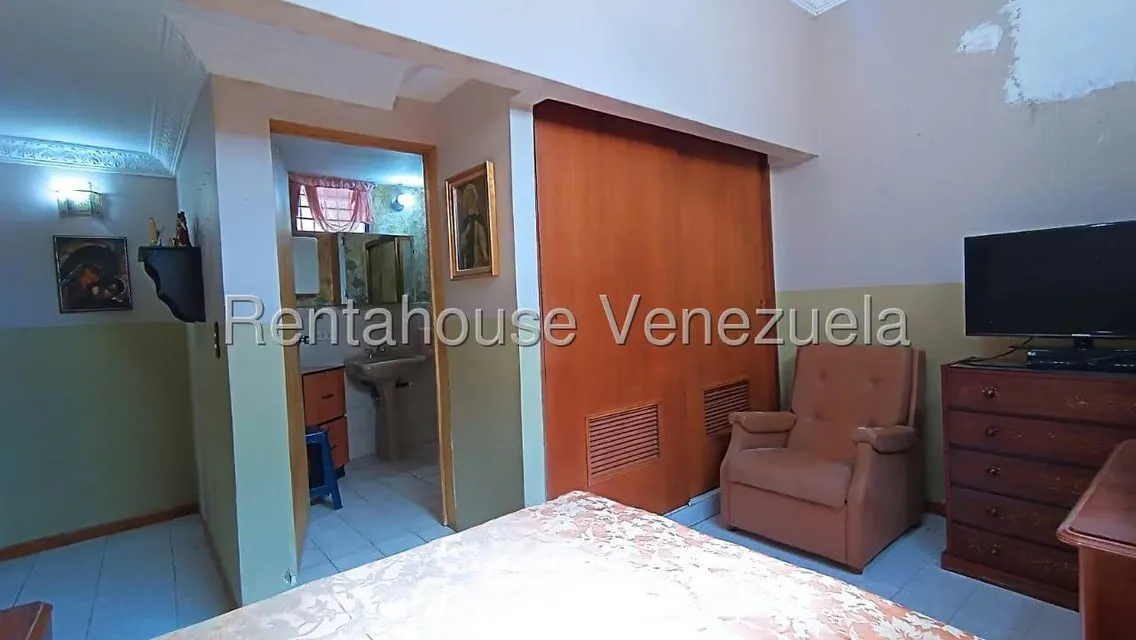 Casa (Duplex) en Venta en Zona Este, Lara - 8