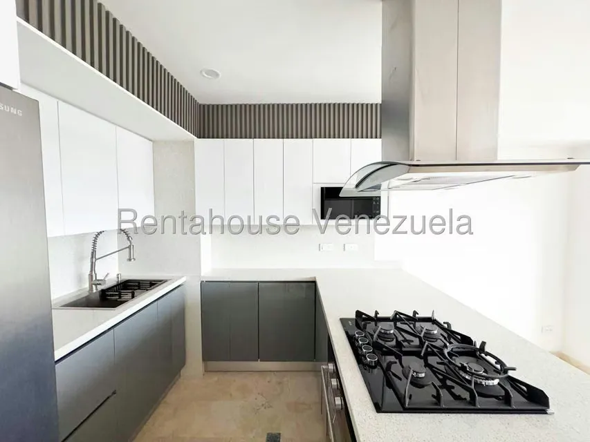 Apartamento (1 Nivel) en Venta en El Rosal, Distrito Metropolitano - 16
