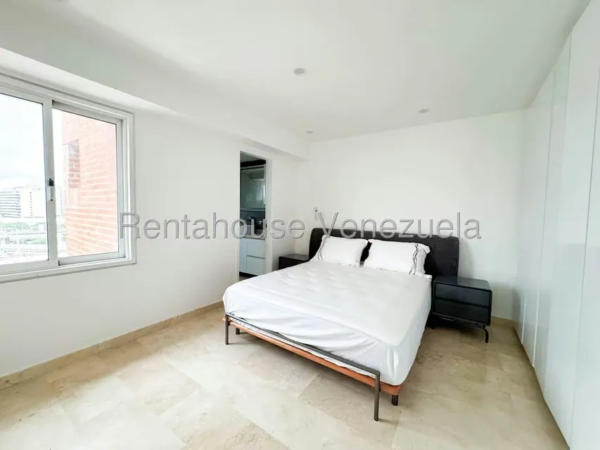 Apartamento (1 Nivel) en Venta en El Rosal, Distrito Metropolitano - 29