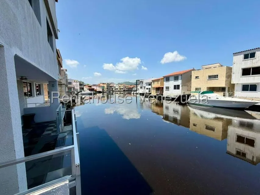 Casa (Multipes Niveles) en Venta en Complejo Turistico El Morro, Anzoategui - 18