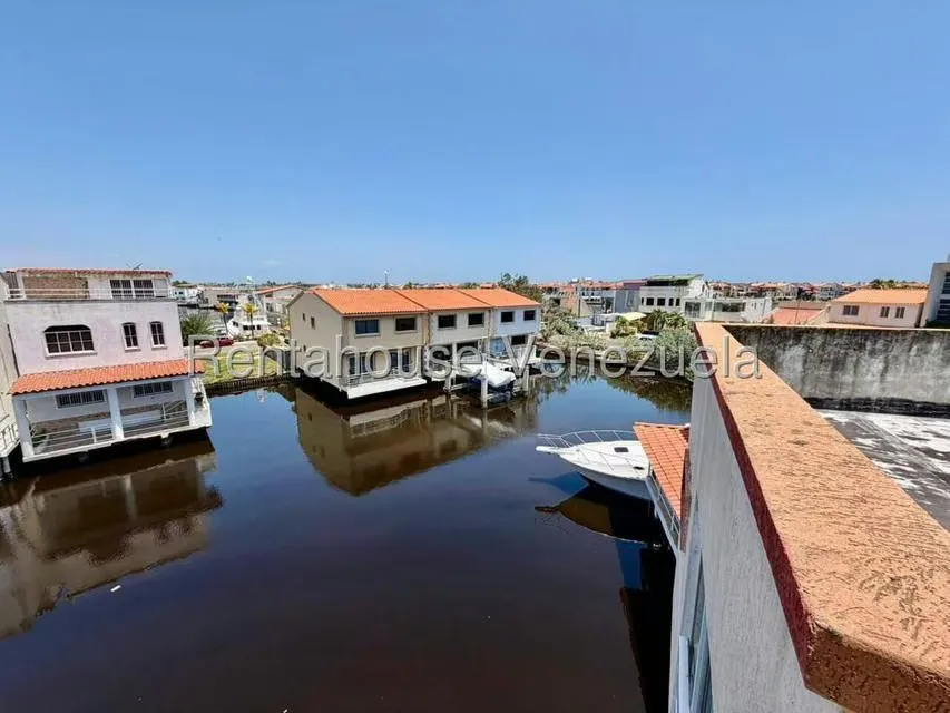 Casa (Multipes Niveles) en Venta en Complejo Turistico El Morro, Anzoategui - 25