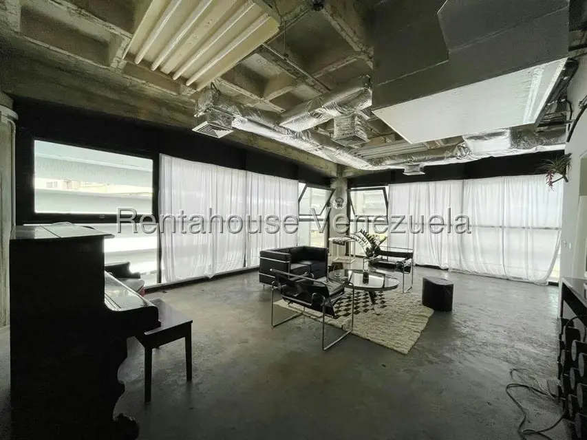 Oficina en Venta en Los Samanes, Distrito Metropolitano