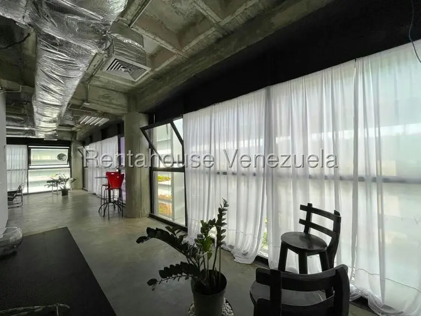 Oficina en Venta en Los Samanes, Distrito Metropolitano - 8