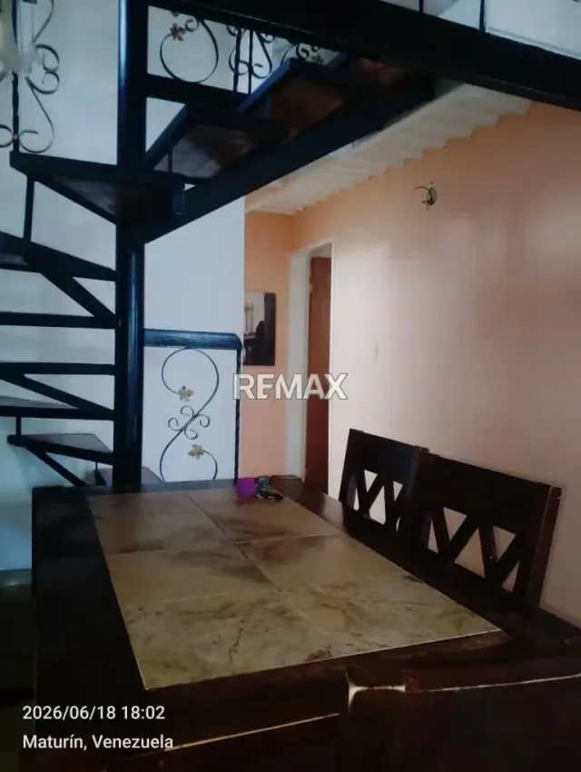 Se Vende Casa en la Zona Industrial, condominio Valle Grande. - 4