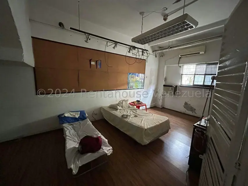 Casa (Multipes Niveles) en Venta en Bello Monte, Distrito Metropolitano - 3