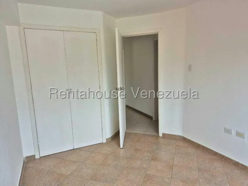 Apartamento (1 Nivel) en Alquiler en Los Mangos, Carabobo - 14