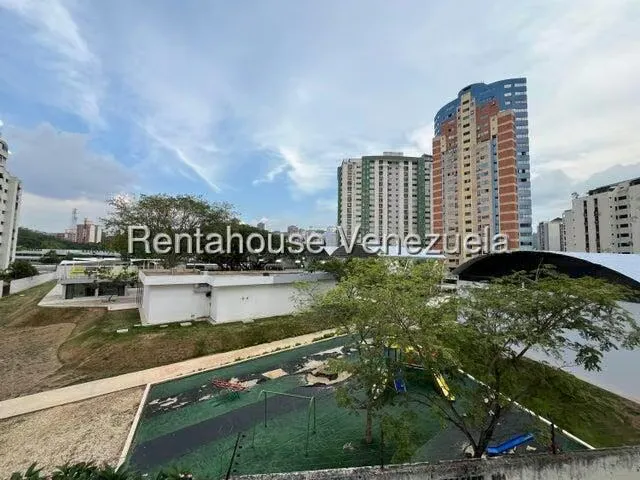 Apartamento (1 Nivel) en Alquiler en Los Mangos, Carabobo - 29