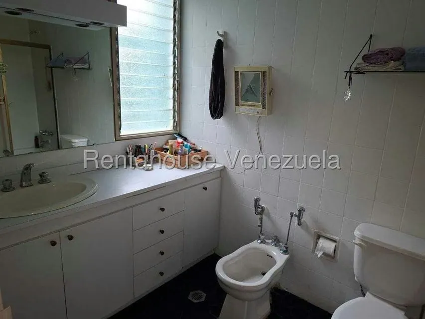 Apartamento (1 Nivel) en Venta en Colinas de Bello Monte, Distrito Metropolitano - 24