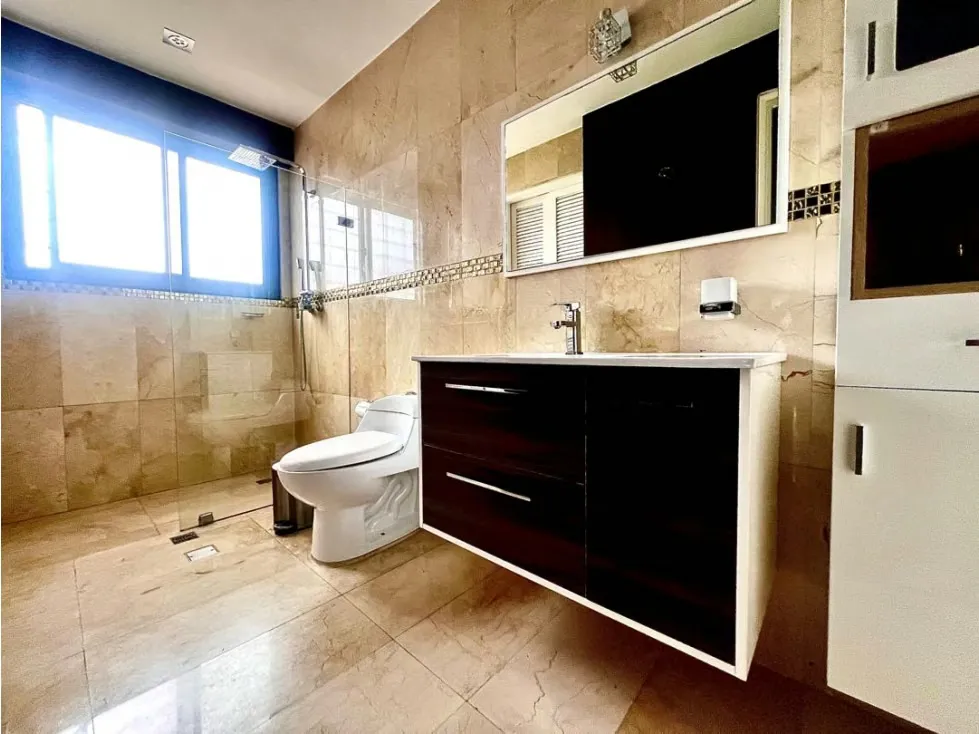 Casa con piscina en venta en Los Naranjos - 23
