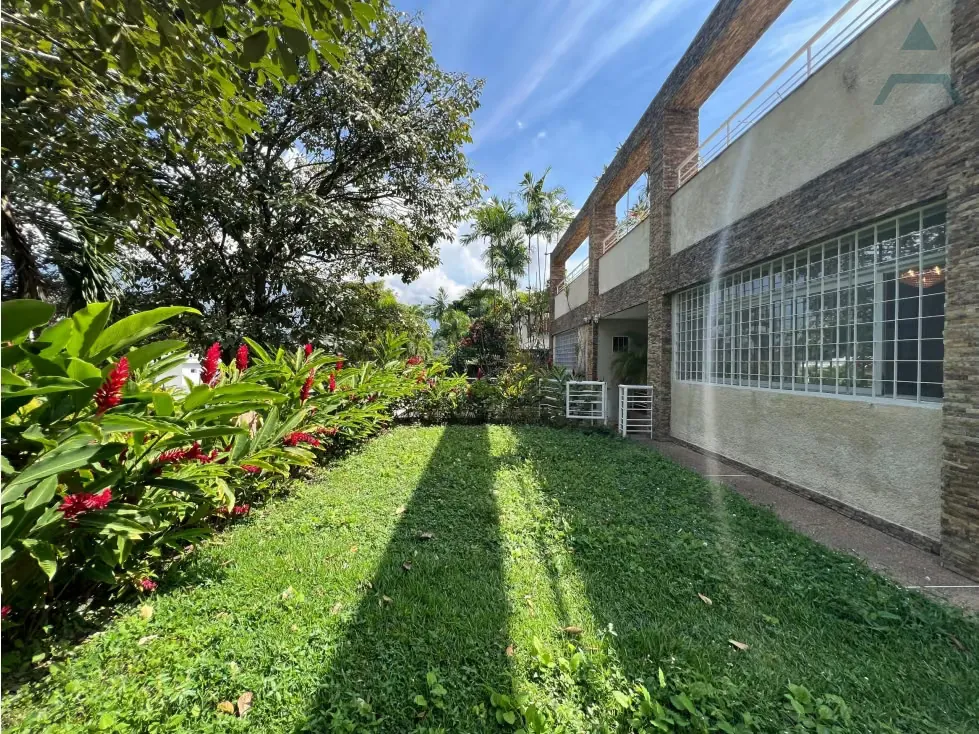 Se vende casa 980m² 6h+3s/7b+2s/4e San Roman - 3