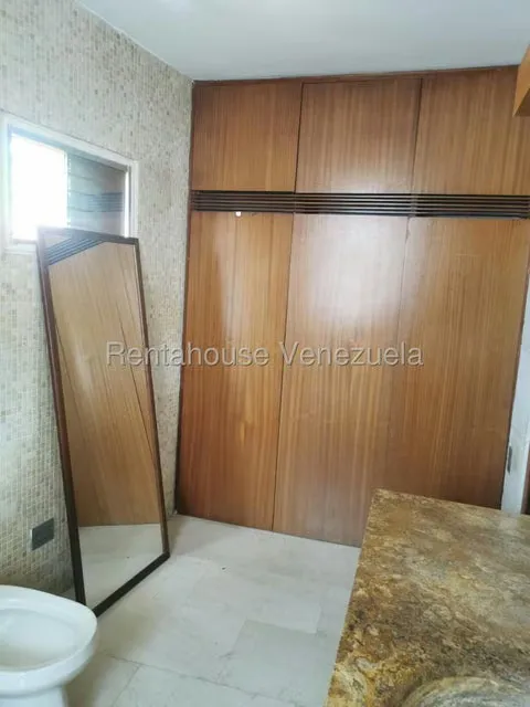 Anexo (Multiples Niveles) en Alquiler en Cumbres de Curumo, Distrito Metropolitano - 13