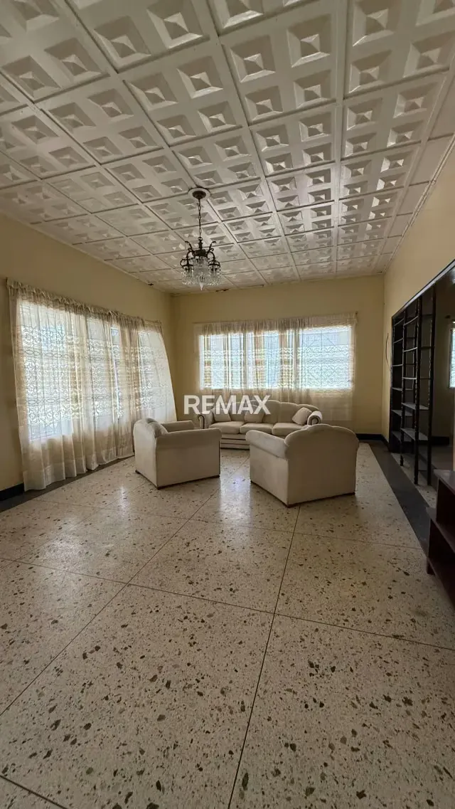 Se Vende Amplia Casa en Las Cocuizas - 5