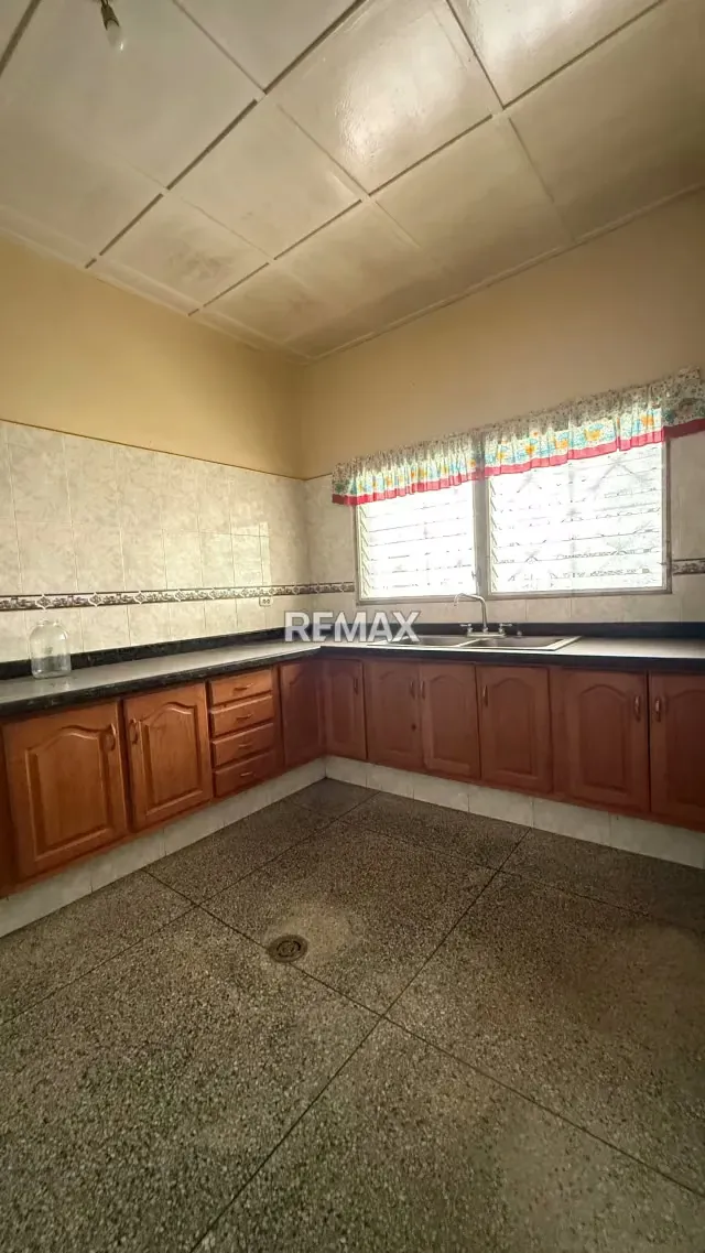 Se Vende Amplia Casa en Las Cocuizas - 7