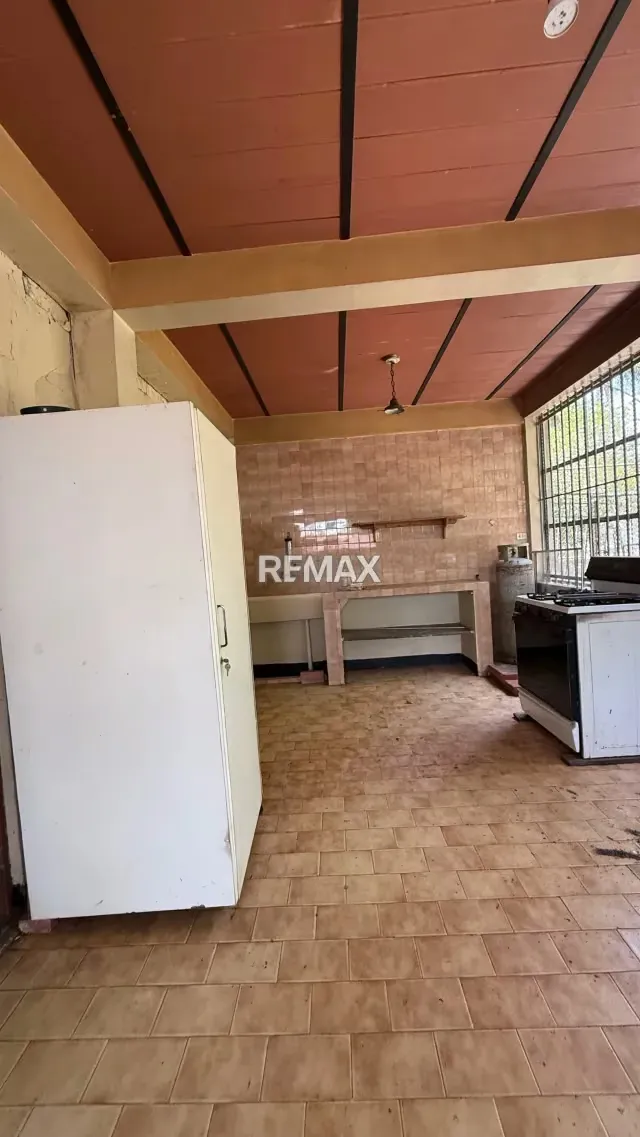 Se Vende Amplia Casa en Las Cocuizas - 9