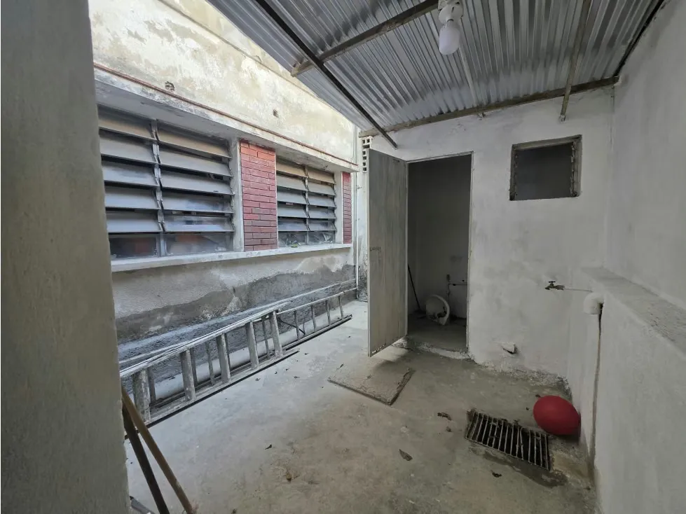 Alquilo local comercial a pie de calle 45m2 Santa Mónica 6201 - 8