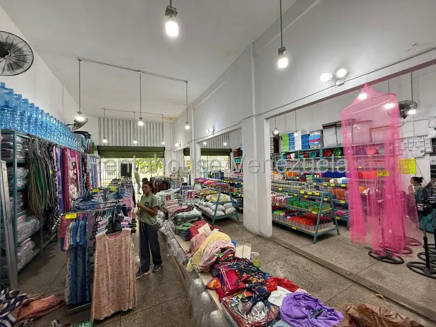 Local Comercial en Venta en Centro, Lara - 12